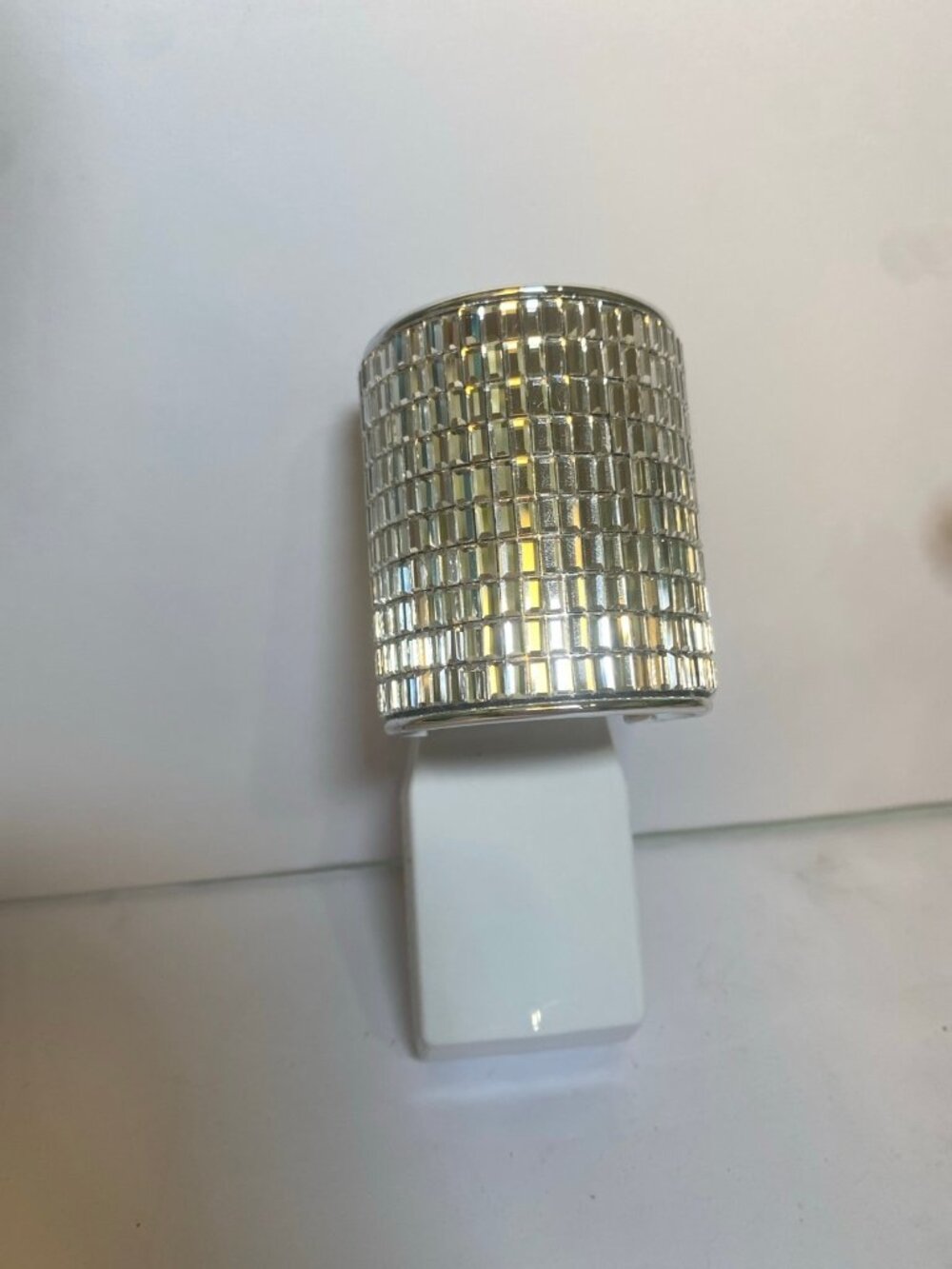 Bath & Body Works Shine & Sparkle Wallflowers Fragrance Plug Rhinestone Silver